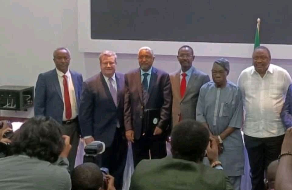 It has been stated that the federal government and TPLF officials will meet in Mekelle, Tigray region, and discuss the remaining issues within a week (before the end of December).